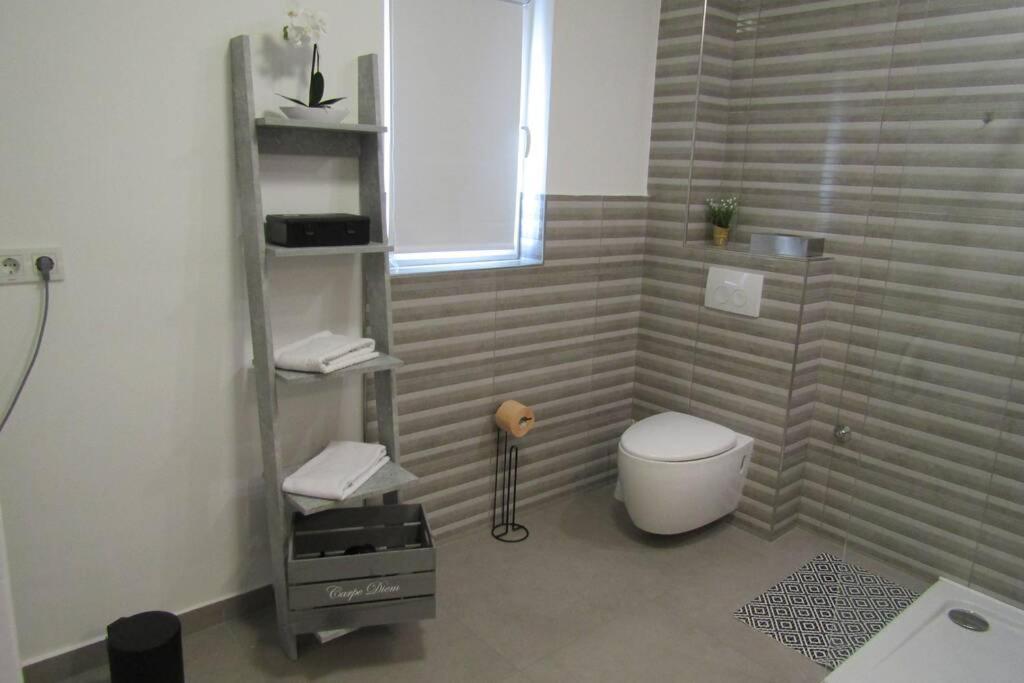 Apartman Megi & Studio Apartman Tomi - Self Check In Krapina Εξωτερικό φωτογραφία