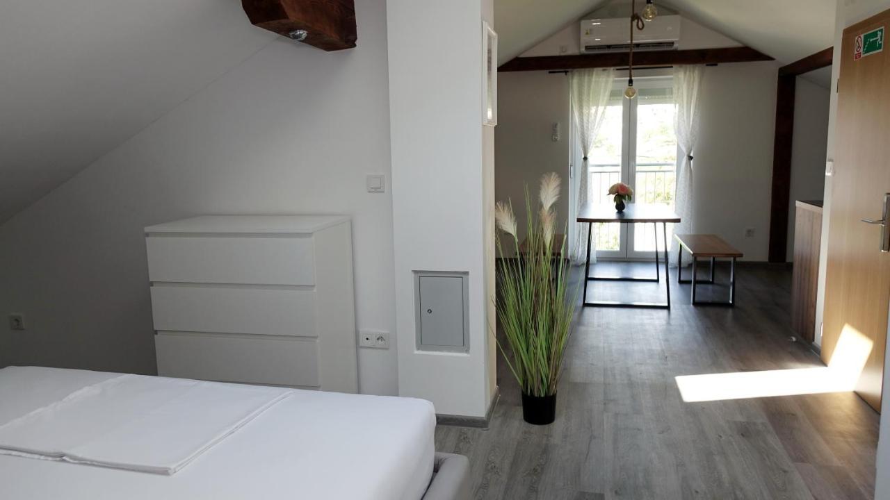 Apartman Megi & Studio Apartman Tomi - Self Check In Krapina Εξωτερικό φωτογραφία